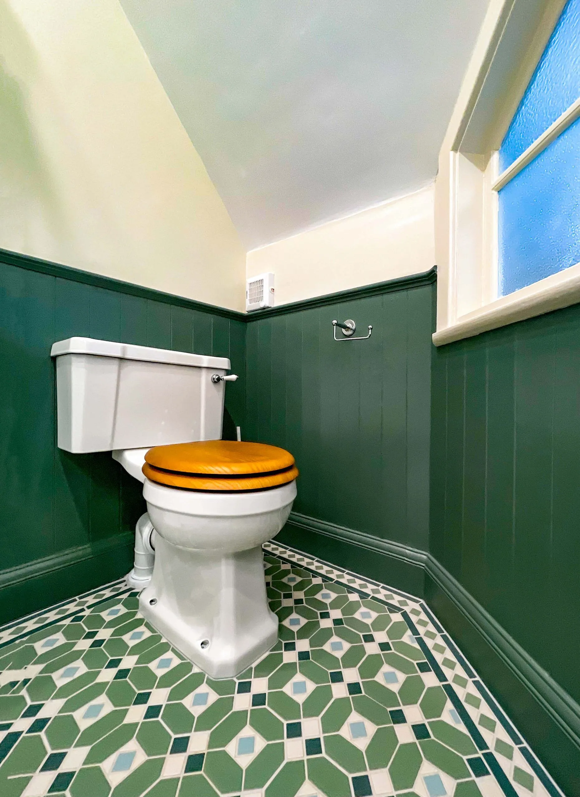 Burrow Road Ensuite